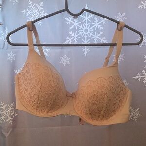Victorias Secret Body by Victoria lined Demi bra 40D
